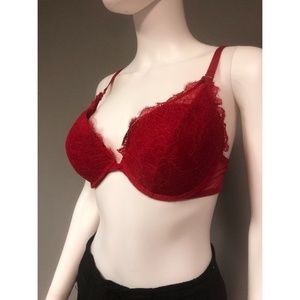 H&M 32 D red lace bra
